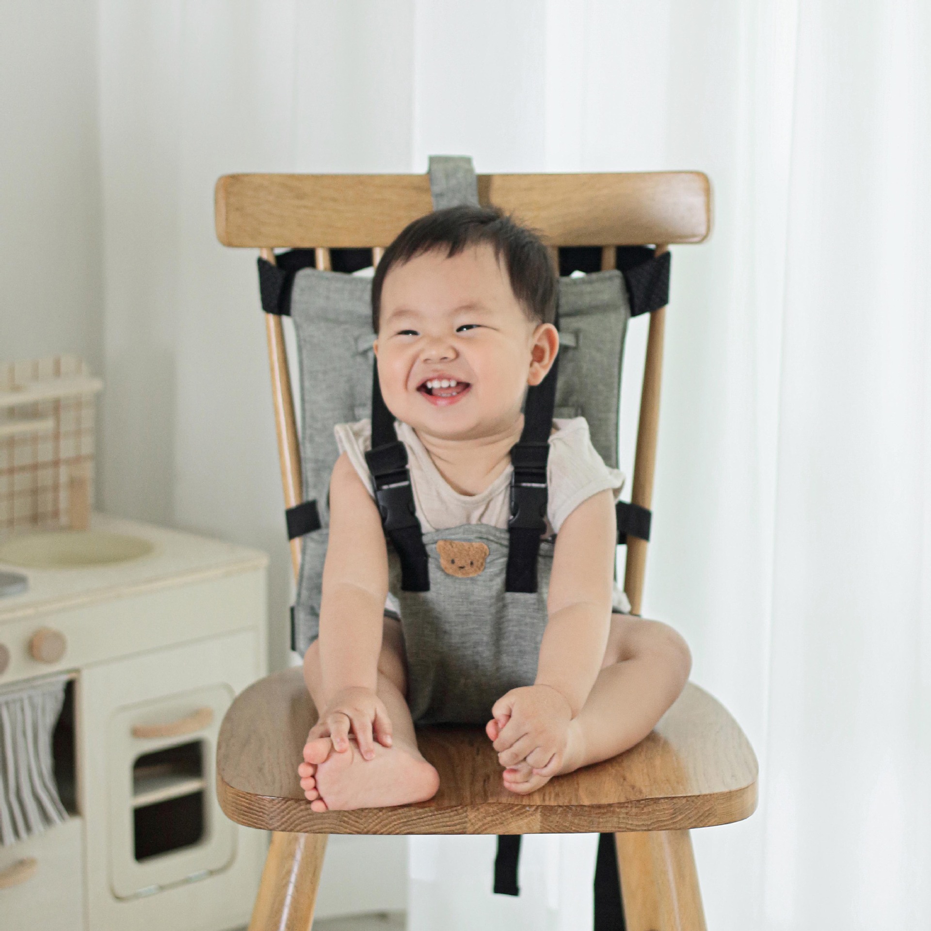 Baby Travel Essential Harness Seat Portable High Chair for Travel Baby Travel Booster Seat for Table Portable Highchair for Baby