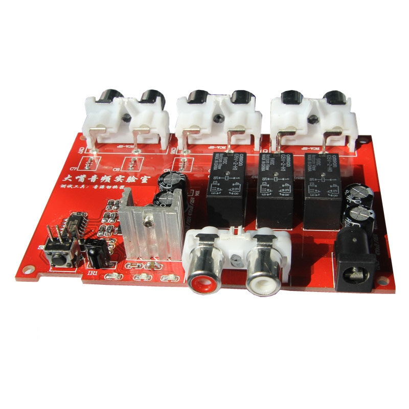 3 Input 1 Output / 1 Input 3 Output RCA Audio Input Signal Selector Remote Switch For Amplifier with Remote Control