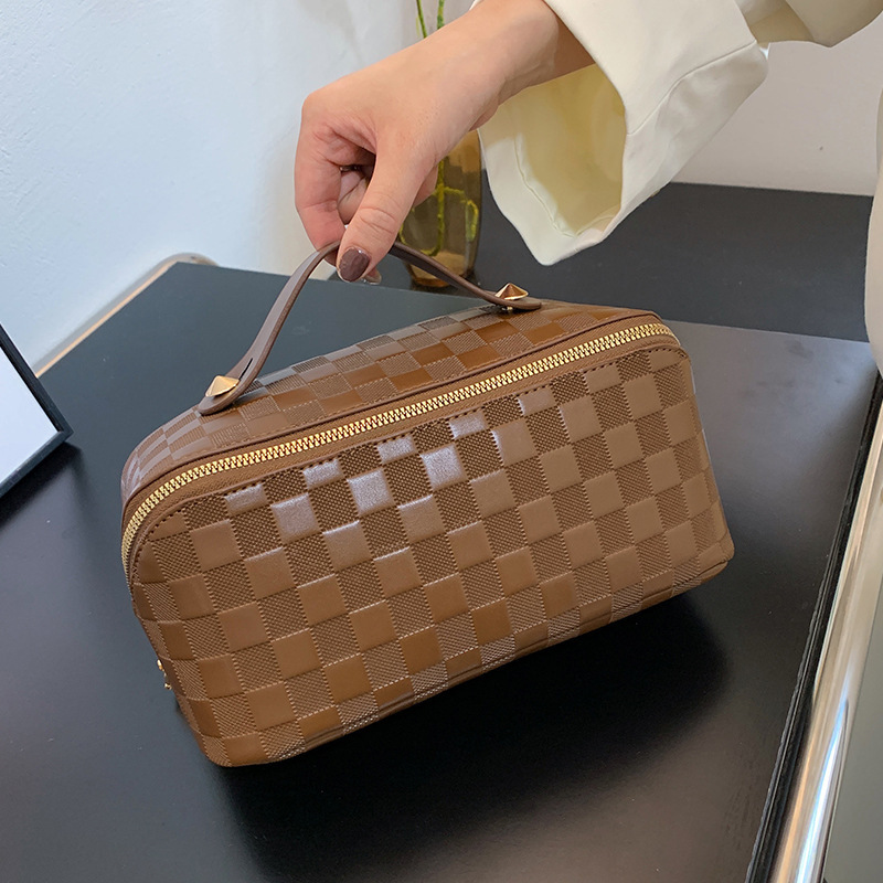 Luxury vintage style Checkerboard PU Leather cosmetic bag Large Capacity travel makeup bag portable brown cosmetic cases