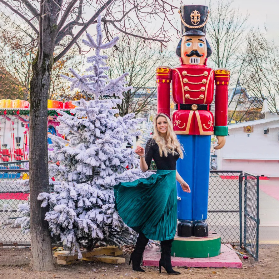 2023 Hot sale Christmas Nutcracker 6ft Outdoor large Nutcracker Christmas decoration nutcracker 6ft for Shopping mall