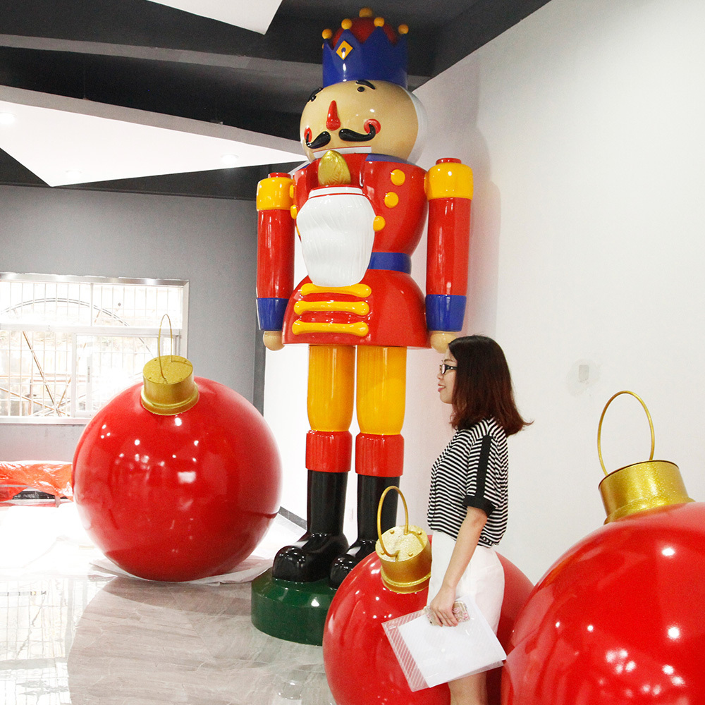 2023 Newest Style Nutcracker Christmas Decoration Outdoor Nutcracker Decor Waterproof Giant Nutcracker