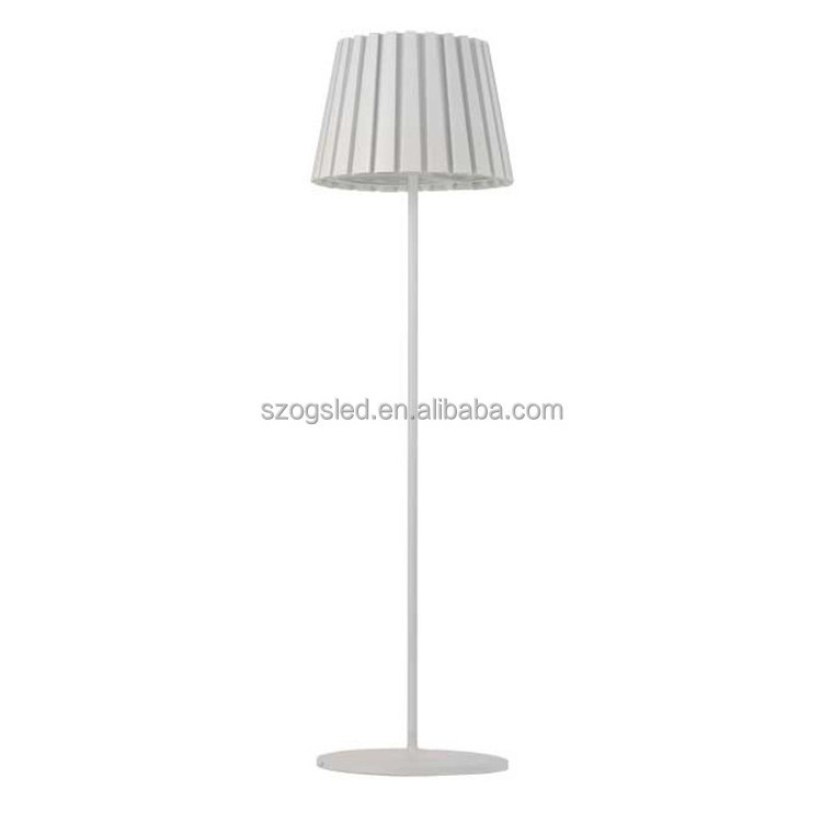 Contemporary Fancy E27 Hotel Cafe Downlight Ribbed Shade Carbon Steel Floor Standing Lamp