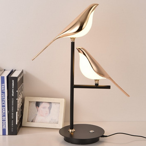 Decorative Bird LED Desk Lamp Beside Table Lamp for Hotel Home Bedroom Lighting