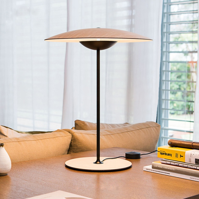 Nordic UFO Table Lamp Nordic Bedside Lamp Decoration Creative Fashion Living Room Study Desk Light Black Bedroom Iron Modern 80