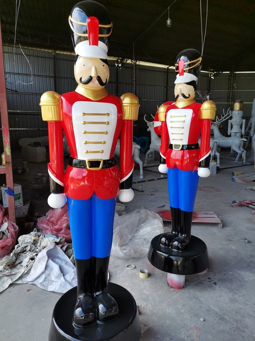 Outdoor Christmas Decorations Resin Crafts fiberglass sculpture Christmas Nutcracker Soldier