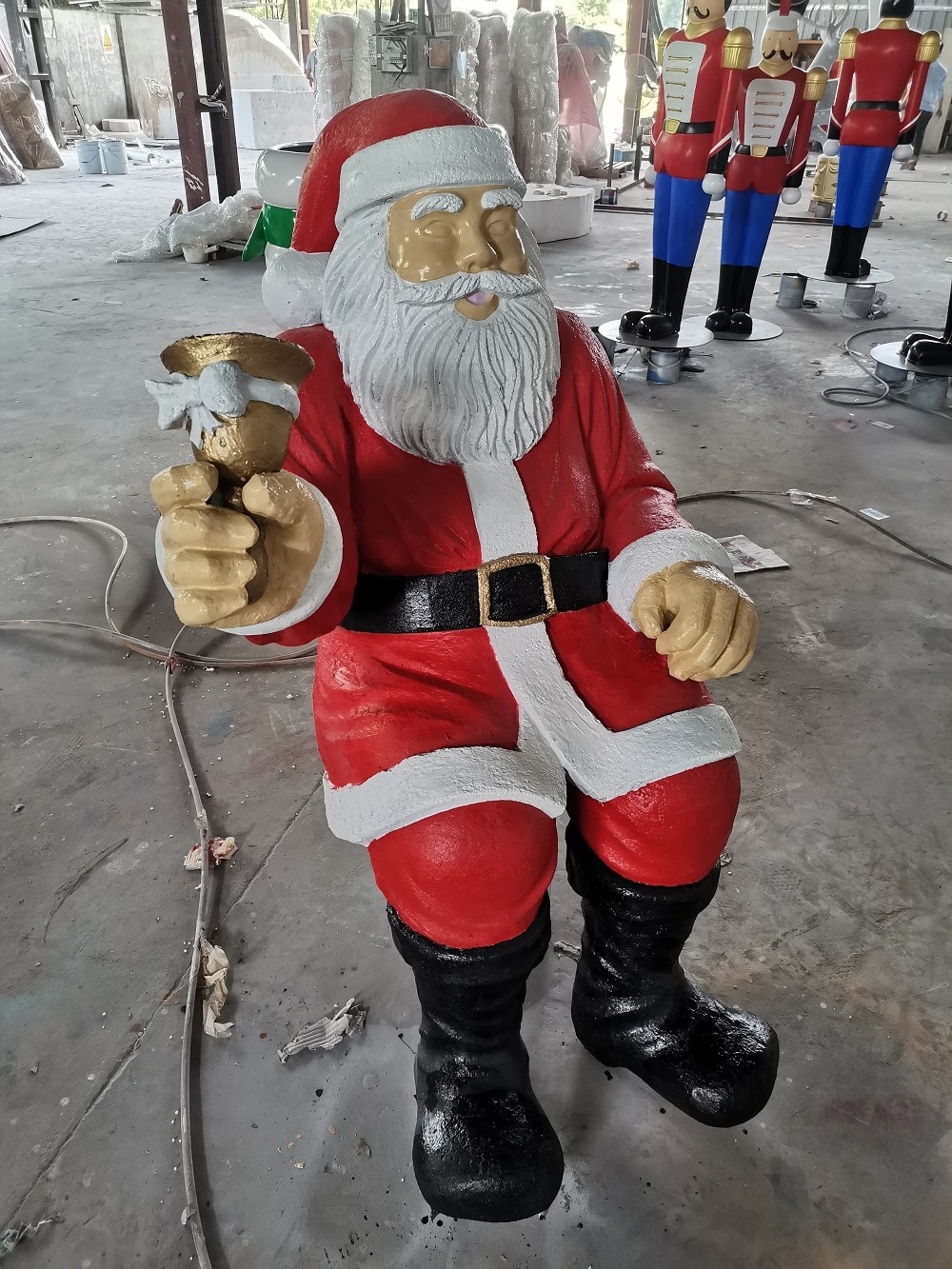 Christmas Decoration Fiberglass Christmas Decoration Life Size Santa Claus And Deer Sleigh Resin Crafts