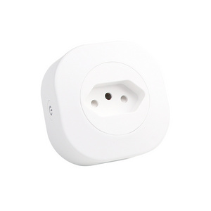 Round Small Plastic Housing Home Usb Wall Plugs Switch Socket Electric Enclosure Wifi Smart Plug Socket With Alexa And Google