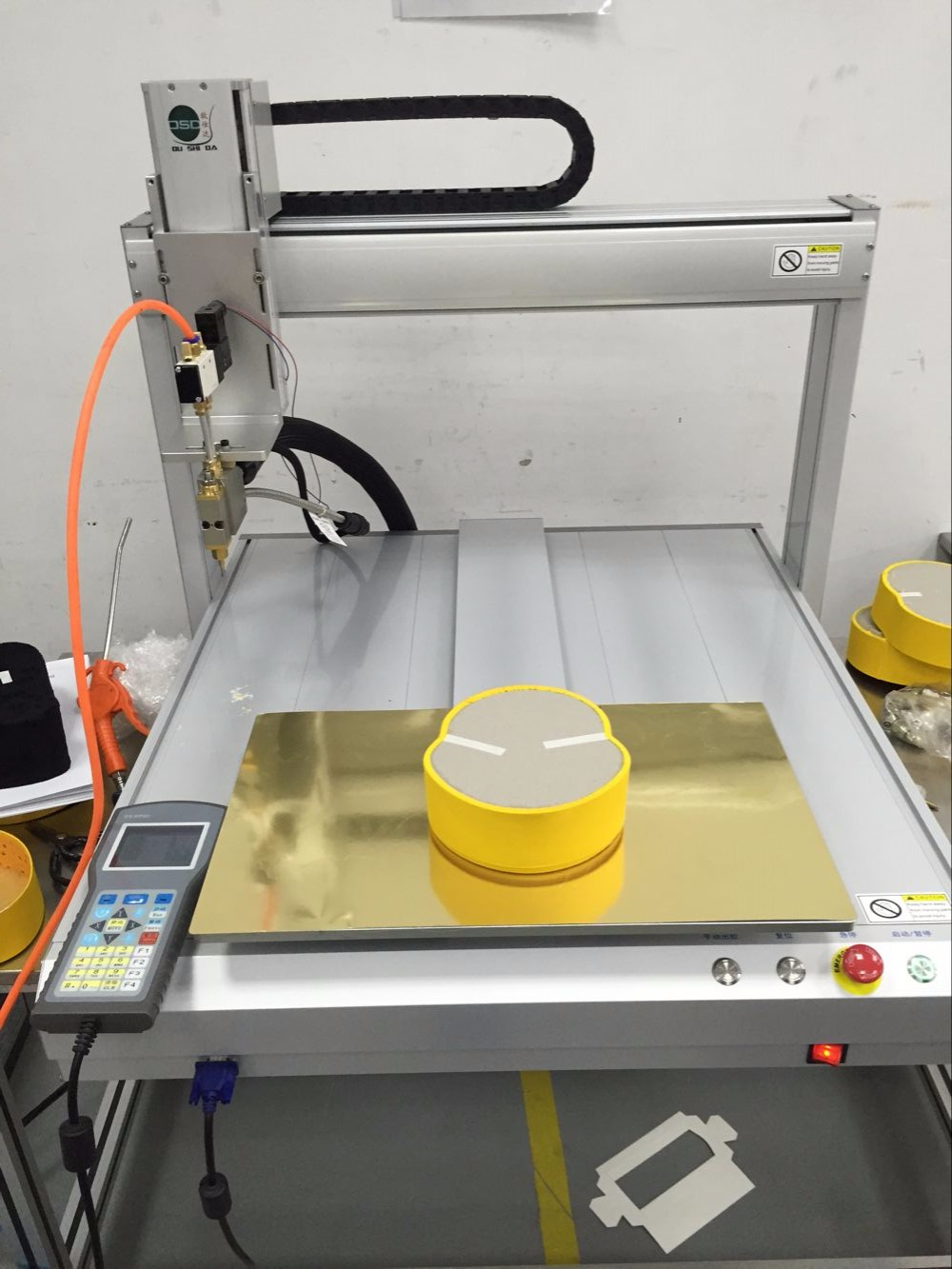 Desktop Automatic hot melt glue dispenser for electronics production