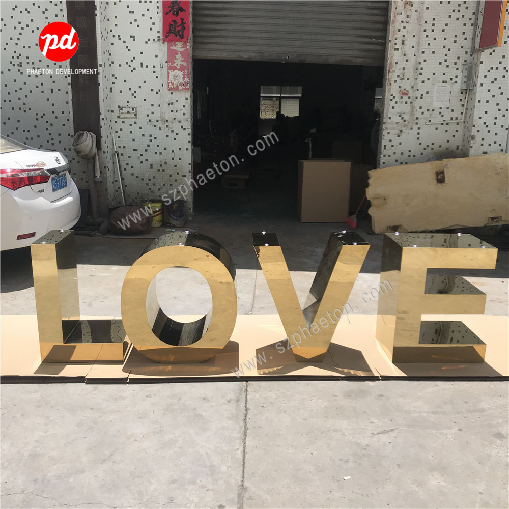 Mirror gold metal table letters for wedding supplies, wedding love letter cake table for wedding decoration