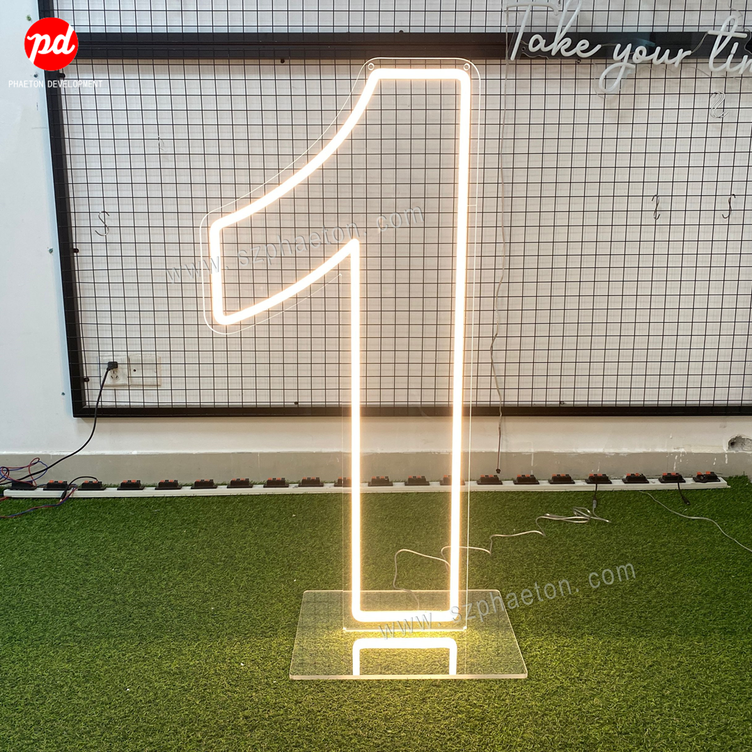 2023 New Style Big Marquee Neon Numbers Free Standing, Led Lights 40th Birthday Party Supplies Decorations