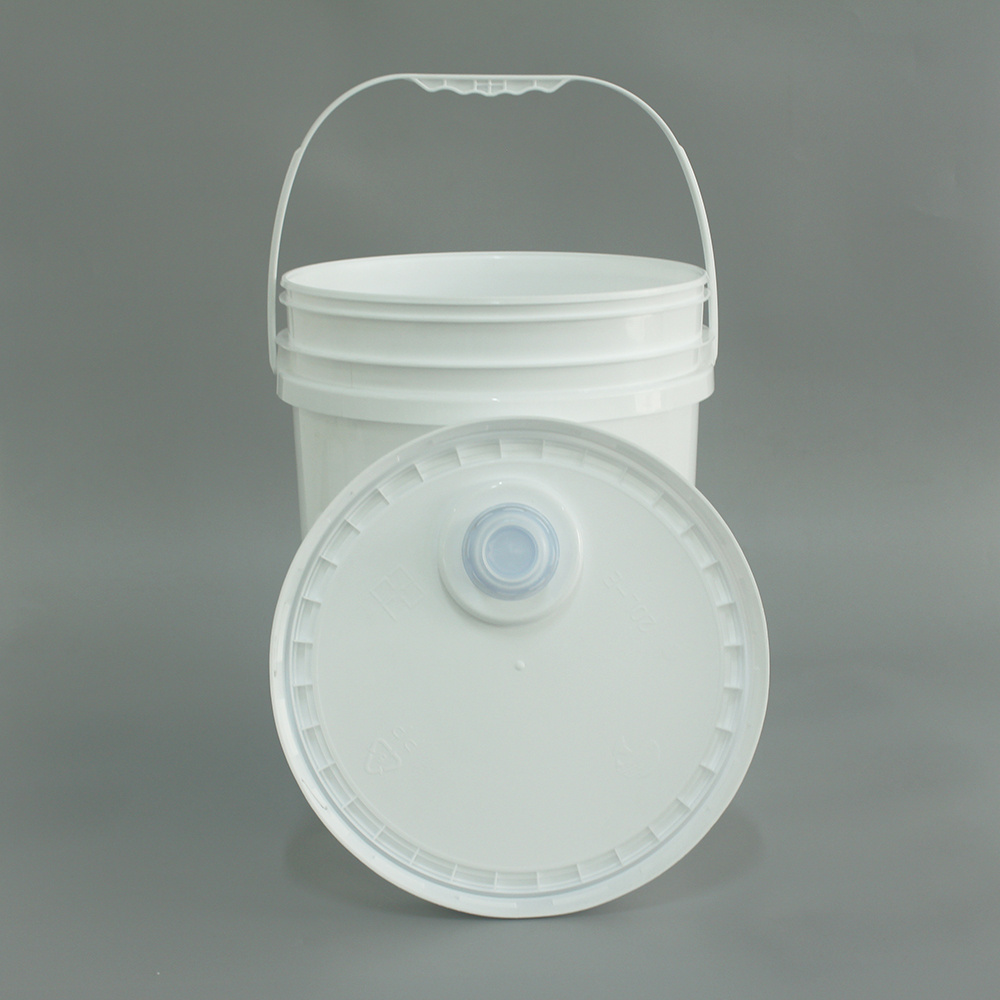 20L Plastic Buckets with liquid drain Custom Logo and Color large round plastic pails with lid handles plastic bucket