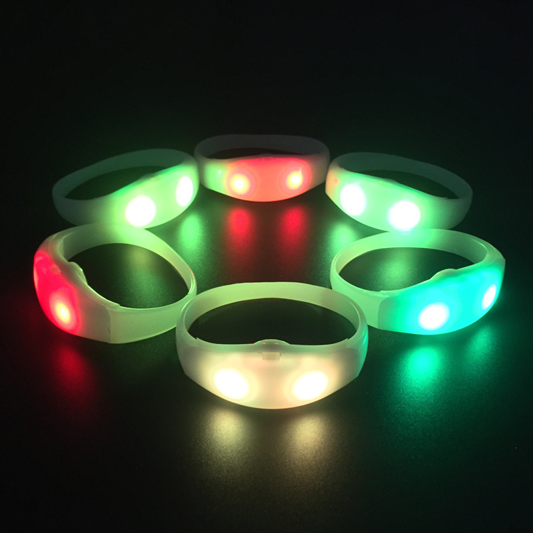 2022 Sound Control Led High Quality Flashlight Silicone Bracelet Party Giveaways Custom Logo LED Flashing band Bracelet