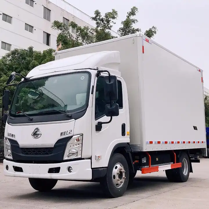 ev truck Chenglong Hotsale New ev truck electric 4x2 electric light cargo box truck price for Logistics