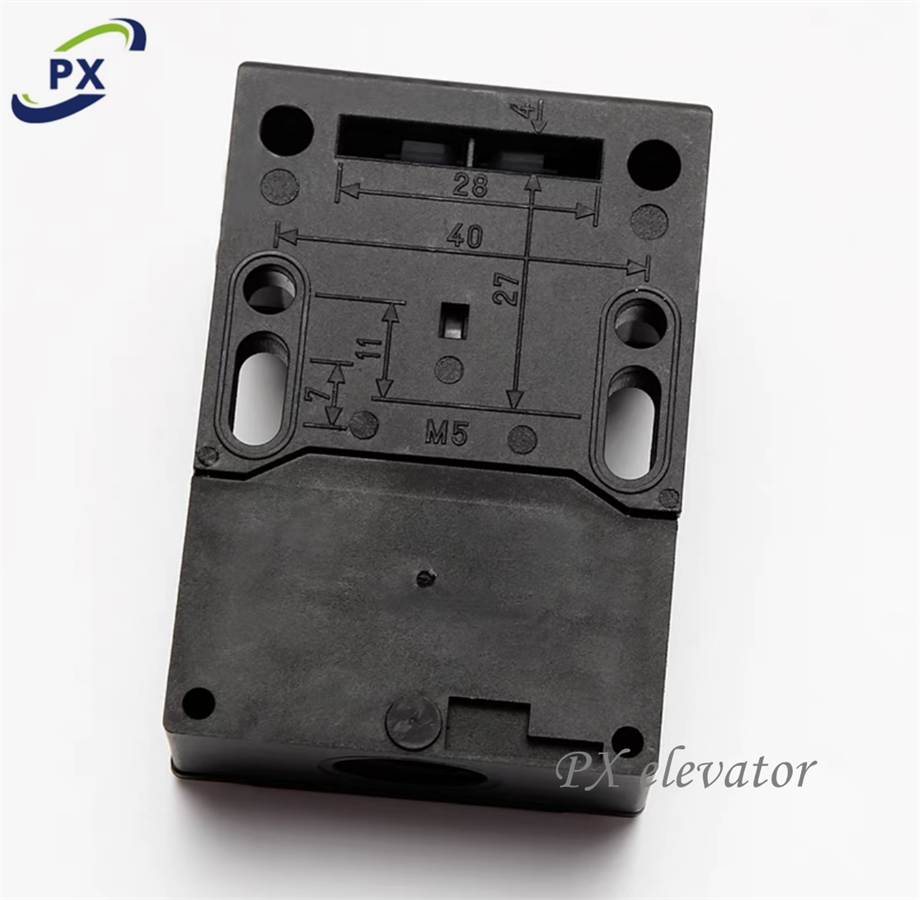 Schmersal limit switch  AZ15ZVK-M20 Elevator door lock switch Elevator door contact switch elevator spare parts