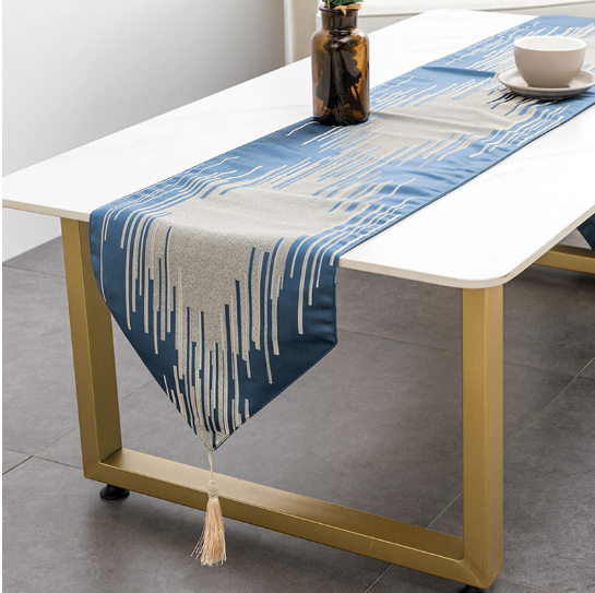 QK Modern Luxury American Fringe Jacquard Table Flag Decoration Table Runner Decoration Macrame Table Runner  Custom