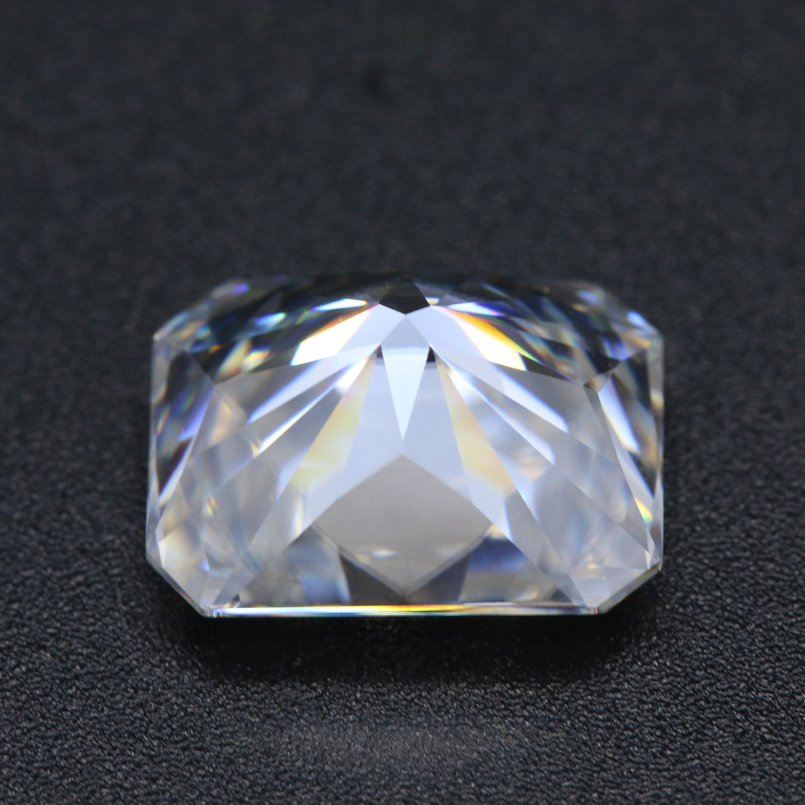 Factory Custom Wholesale moissanite White Round Cut 2.0-8.0mm moissanite Jewelry loose stone