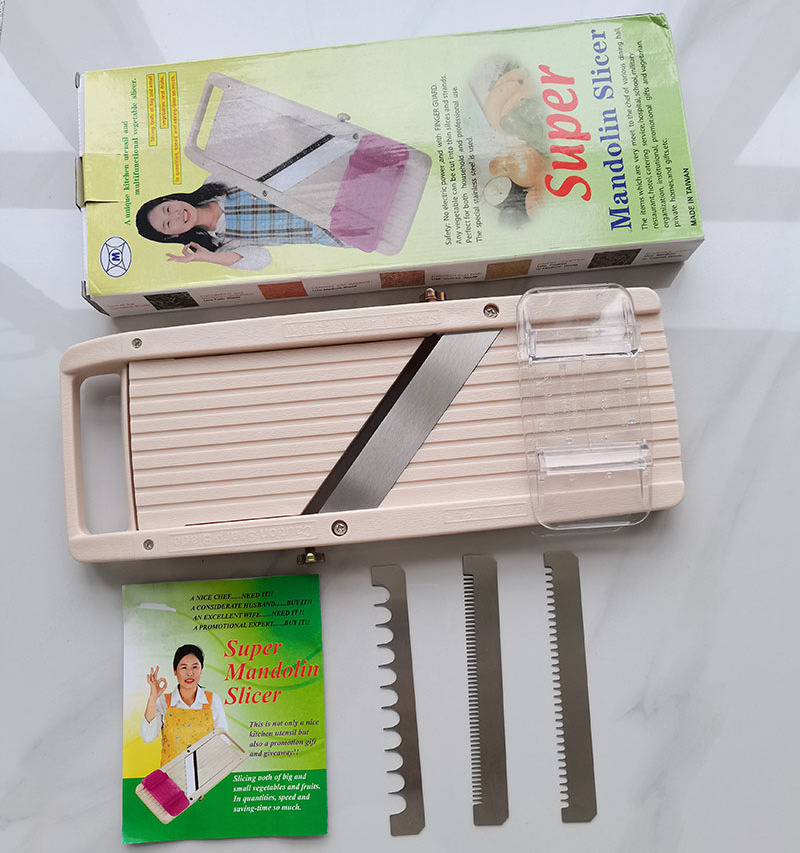 Wide Fruit Vegetable Chopper Cutter Super Mandoline Slicer with 4 Japanese Stainless Steel Blades