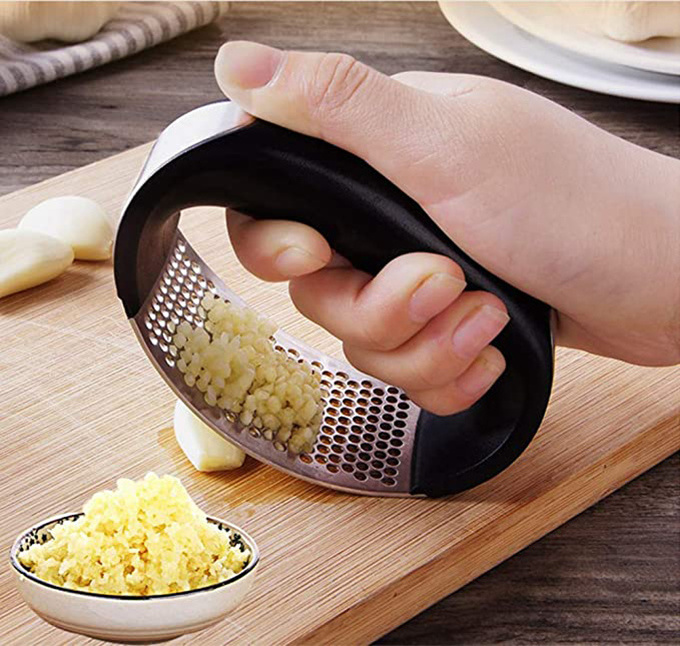 Stainless Steel Garlic Mincer Chopper Handheld Mincer Garlic Crusher Grinder Manual Garlic Press And Peeler Set