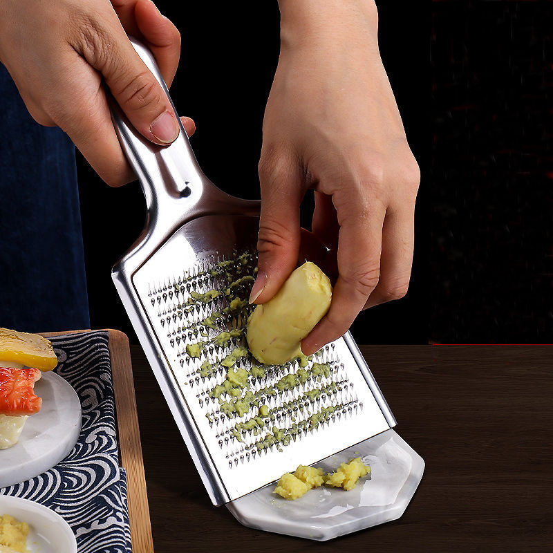 2022 Kitchen Gadgets Japanese Stainless Steel Fruit Root Vegetables Ginger Grater Grinding for Wasabi Sushi Sashimi