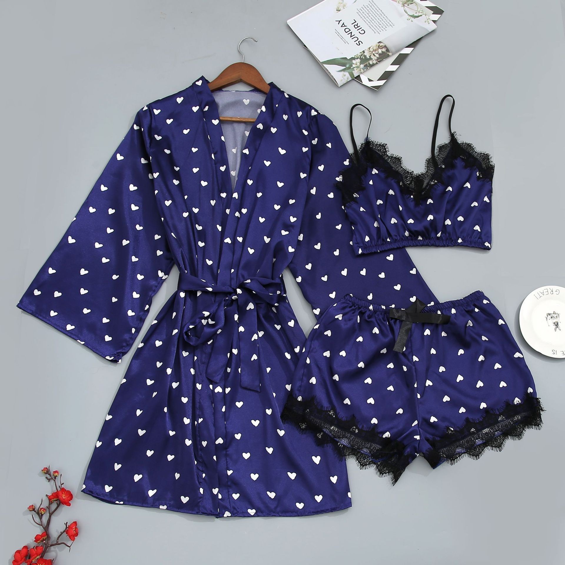 Wholesale Women's Comfortable Pajamas Set 3 Pieces Plus Size Printed Home Wear Pyjamas Women Sleepwear