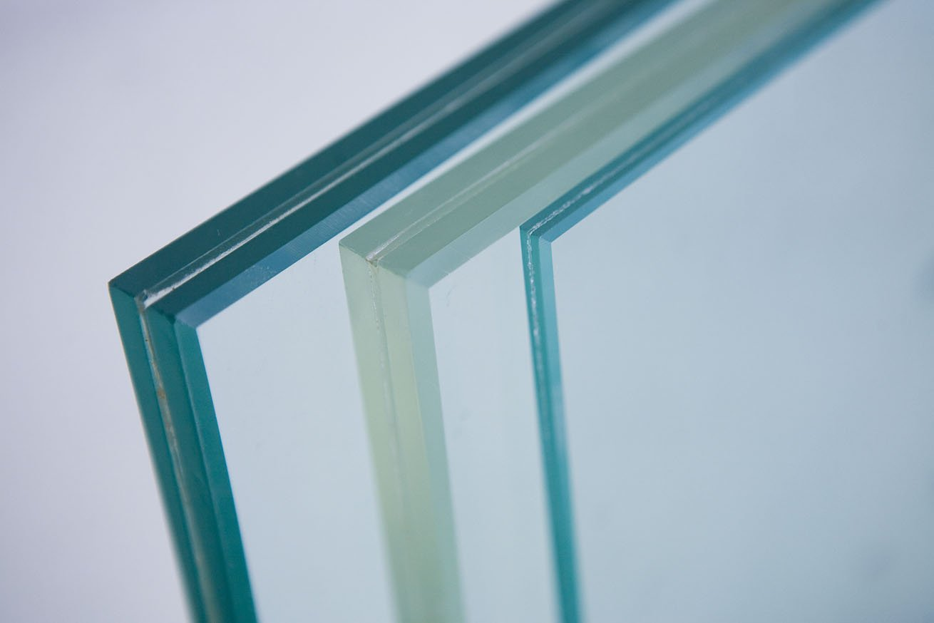 Customized PVB intermediate film safety tempered laminated glass from Chinese suppliers