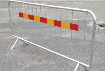 Crowd Control Barrier/Pedestrian Barricades