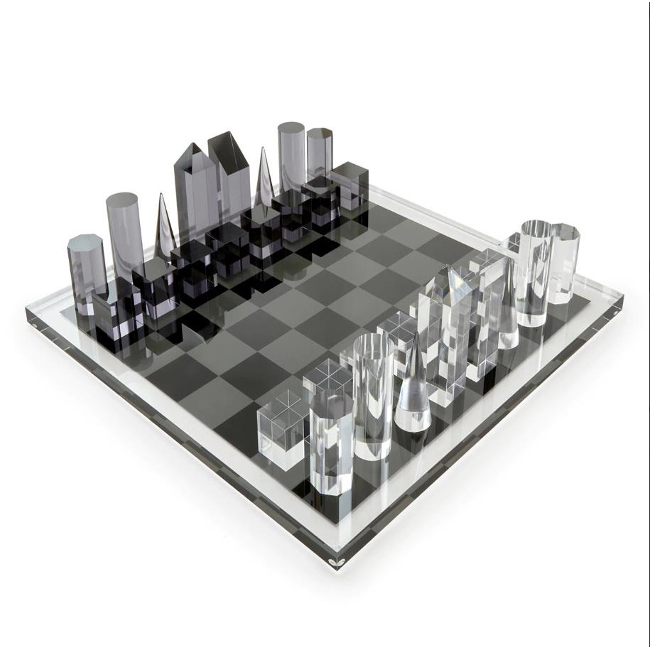 Custom Luxury Contemporary Clear Lucite Board Chess Games Set Acrylic Chess Set for Home