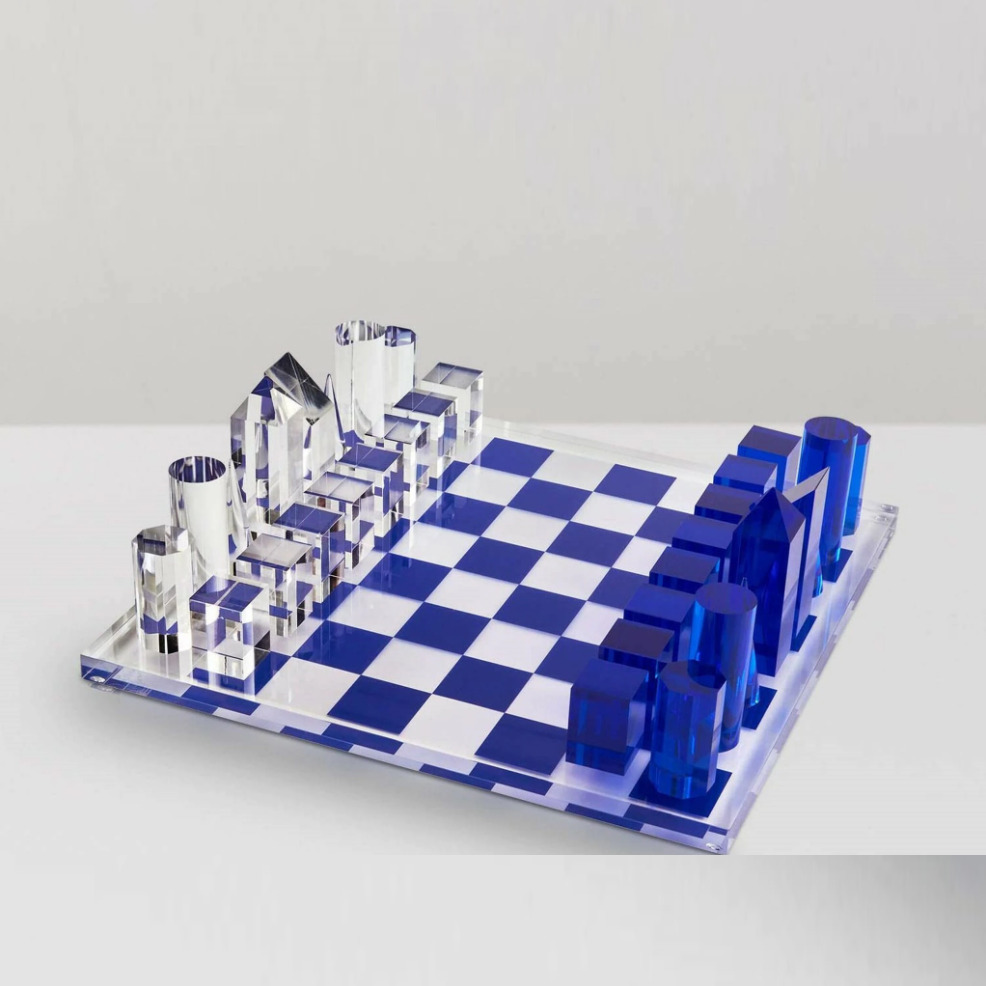 Custom Luxury Contemporary Clear Lucite Board Chess Games Set Acrylic Chess Set for Home