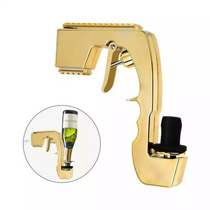 Wine accessories factory custom logo spray Champagne shooter props sprinkler Pistola Wine Beer bottle champagne spray gun