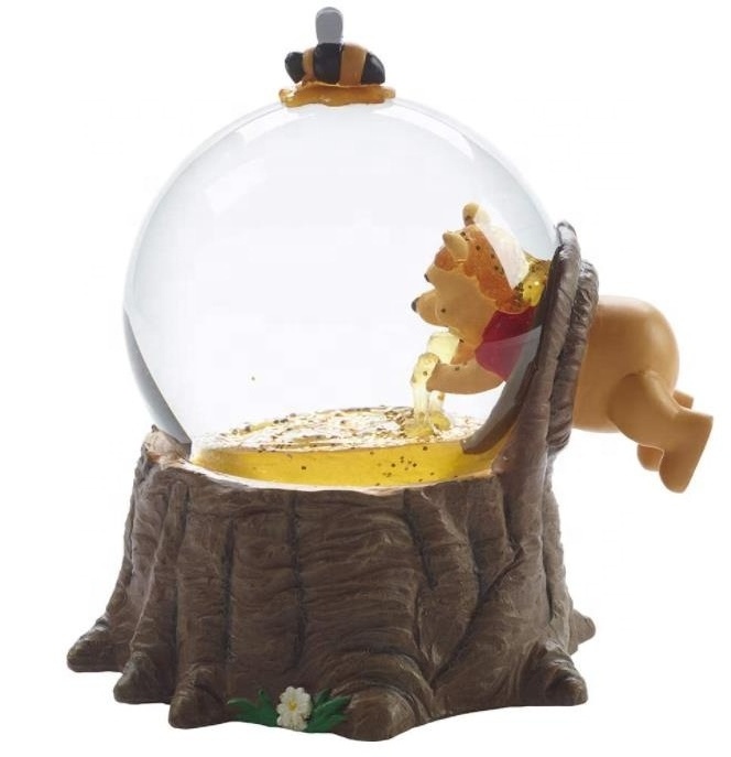 Resin Bear Musical Snow Globe for Home decoration with battery