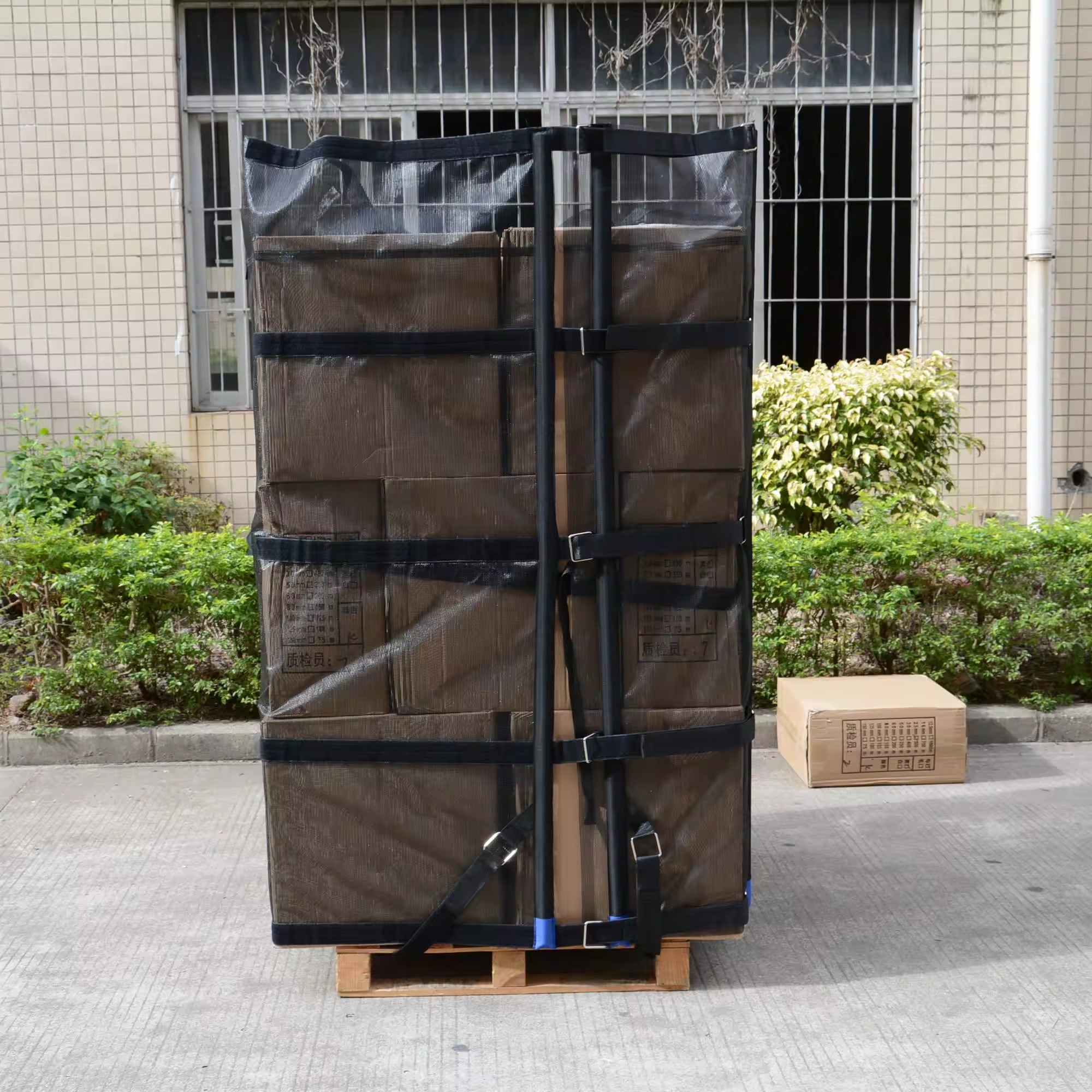 Customized reusable pallet wrap  logistics warehousing goods turnover pallet standard black pallet wrap