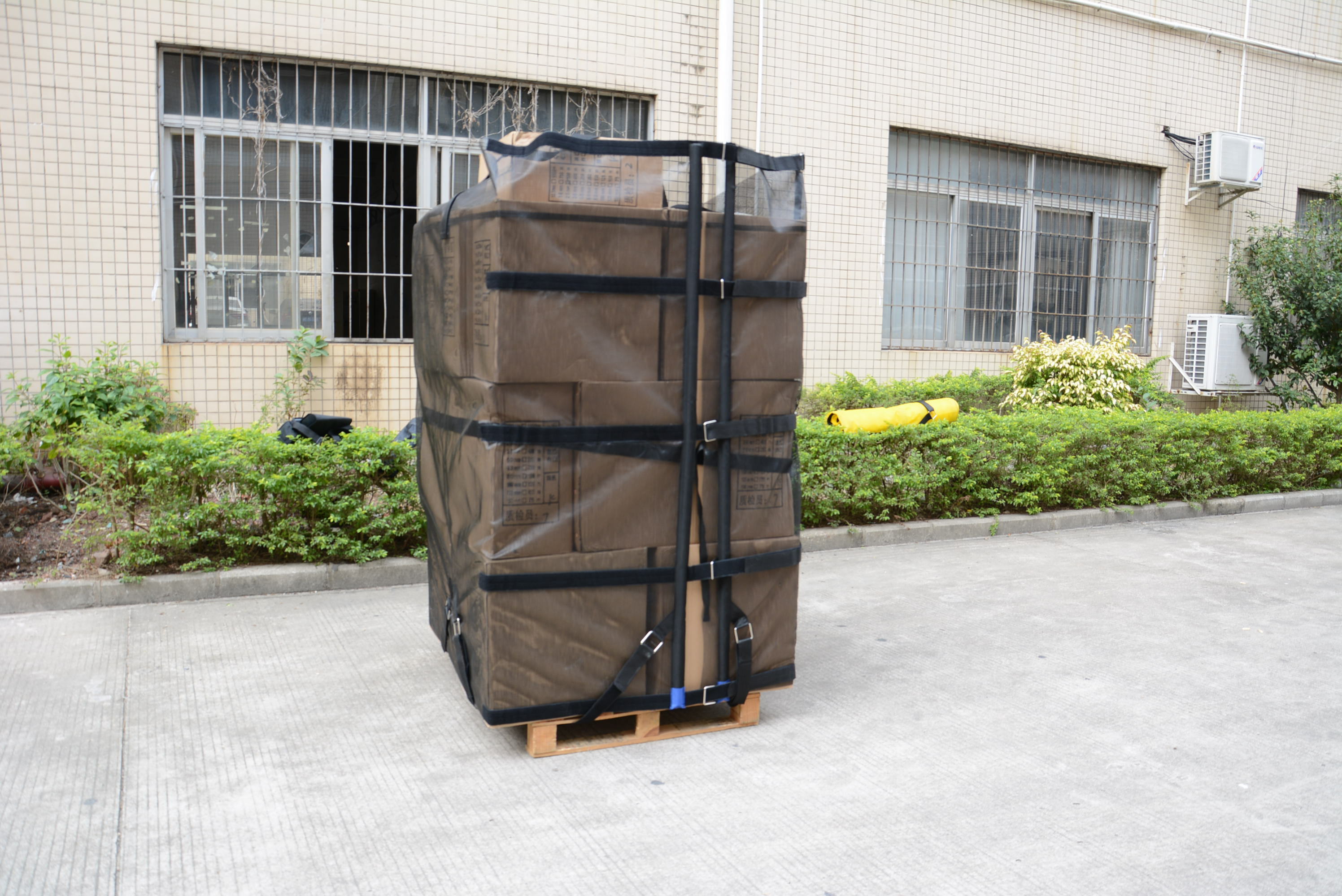 Customized reusable pallet wrap  logistics warehousing goods turnover pallet standard black pallet wrap