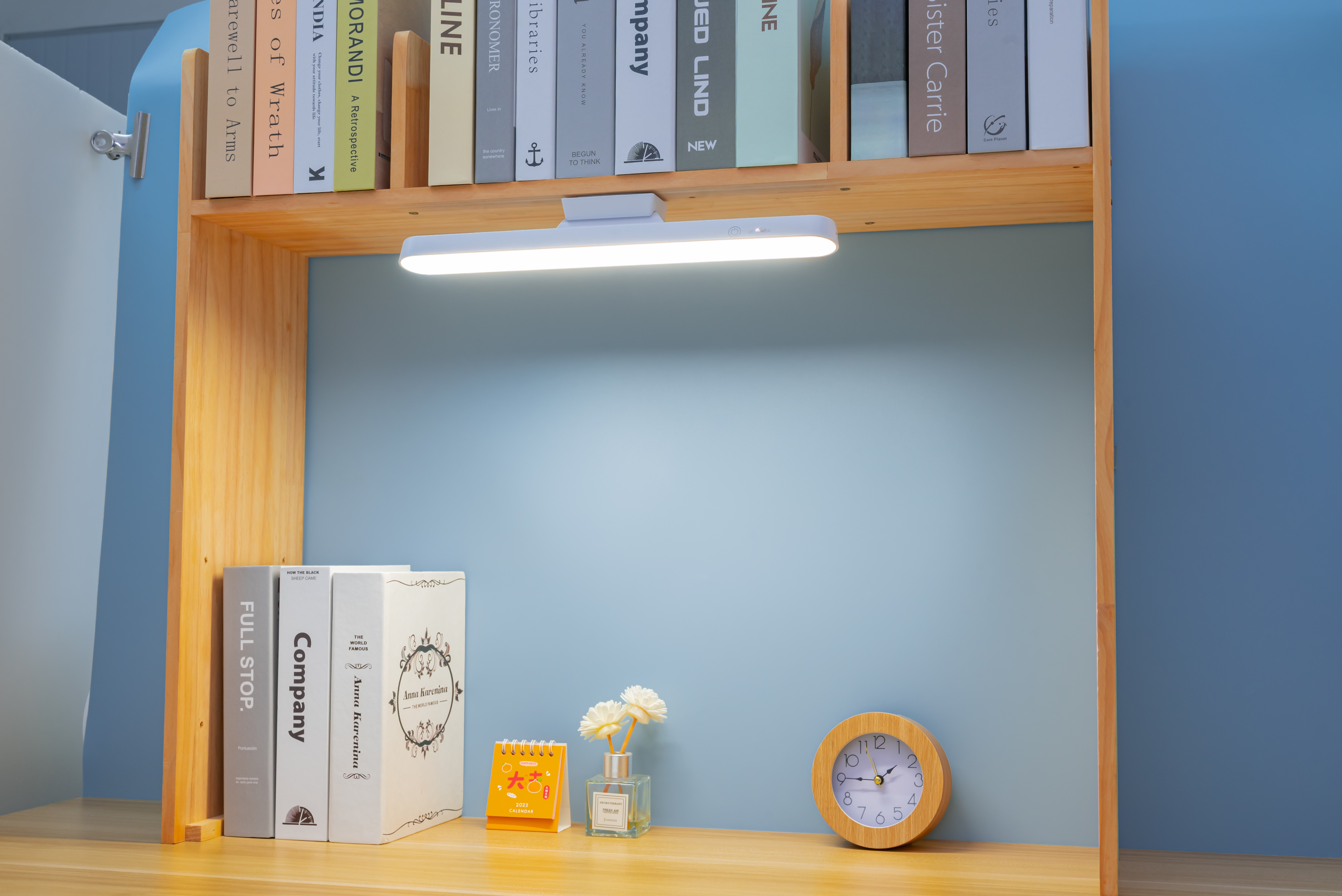 Shenzhen Indoor Solar Energy Reading Magnetic Touch Light Bar Light Wall Lamp