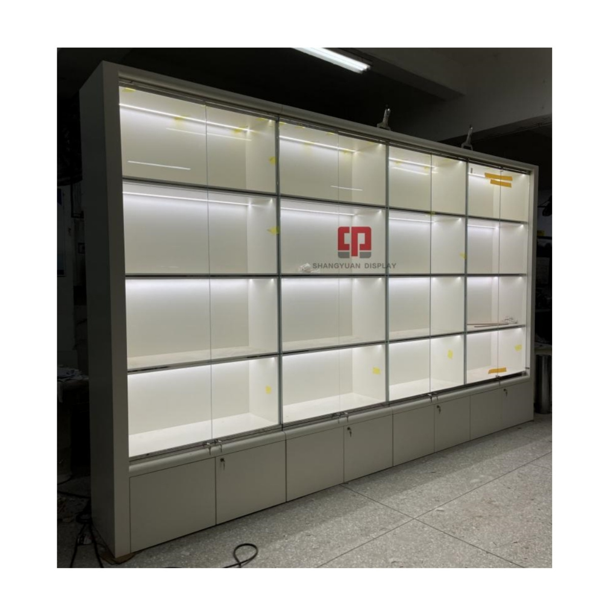 Luxury Modern Display Cabinet Customization Wall Handbag Display Case Design Handbag Shop Display Showcase