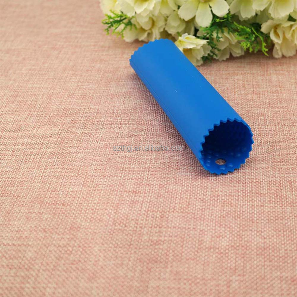 Attractive innovative silicone garlic peeler with dots inside