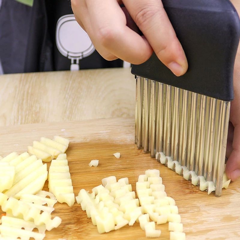 Hot Selling Product Stainless Steel Kitchen Accessories Potato French Fry Cutter Slicing Wave Knife