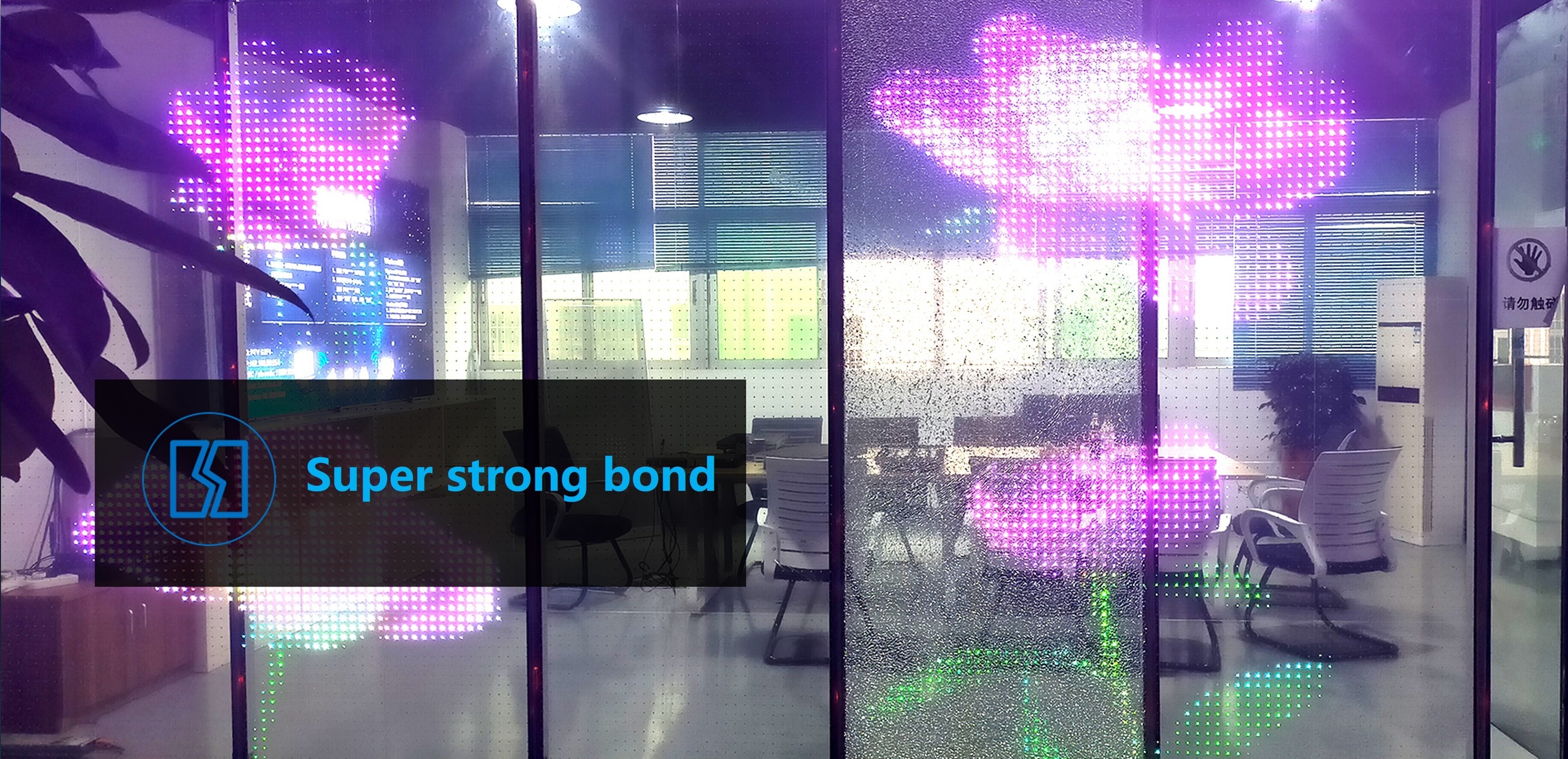 55 Inch Indoor Full Color Video Led Display Pixel Customized  Transparent Film LED Screen for Window