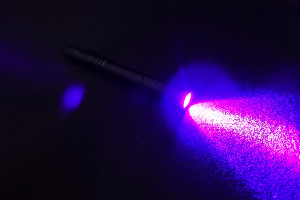 High Bright 395nM UV Pen Purple Light Flashlight Curing UV Resin Fly Tying Blacklight UV Flashlight