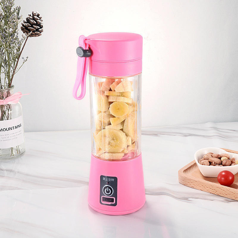 TikTok Hot Selling Portable Fruit & Vegetable Juicer USB Charge Cup Blender and Ice Mixer for Home Use