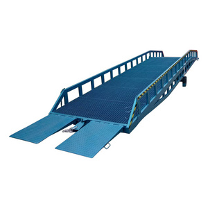 8 Ton Cargo Loading Container mobile yard ramps boarding bridge movable dock leveler