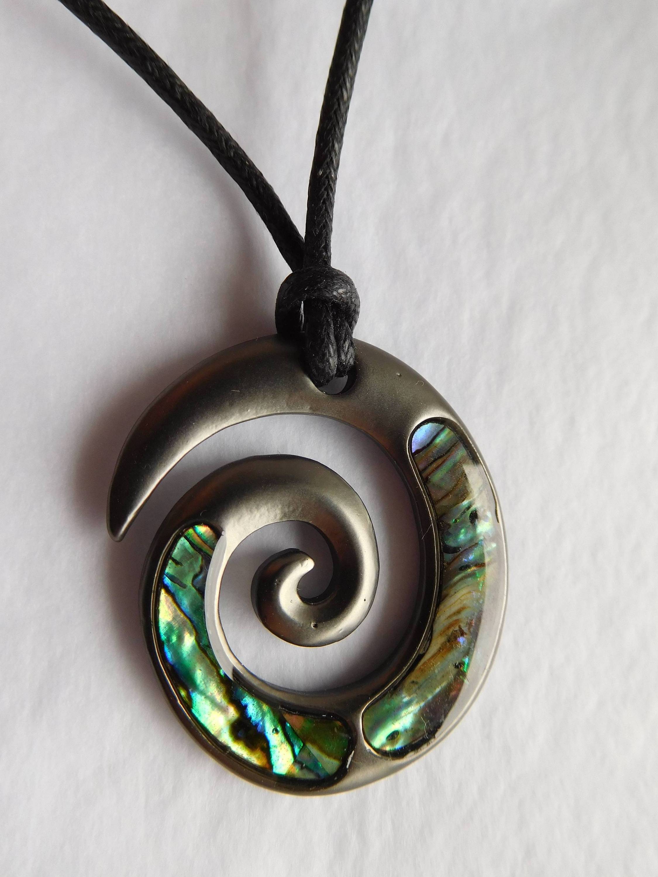 New Zealand Abalone Paua Maori Tribal Spiral Pendant On 19