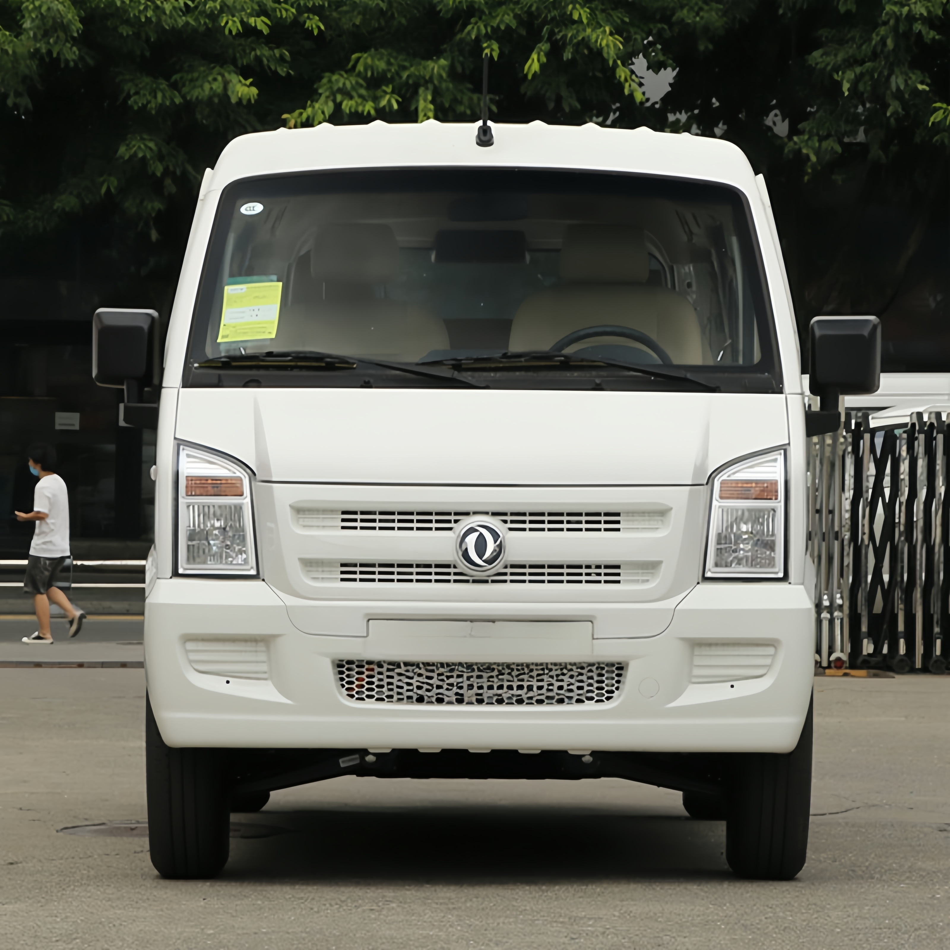 Wholesale Dongfeng auto DFSK EC36 6/7 Seater 82Ps RWD 4X2 high speed 300km range mini bus cheap vehicle dongfeng electric car