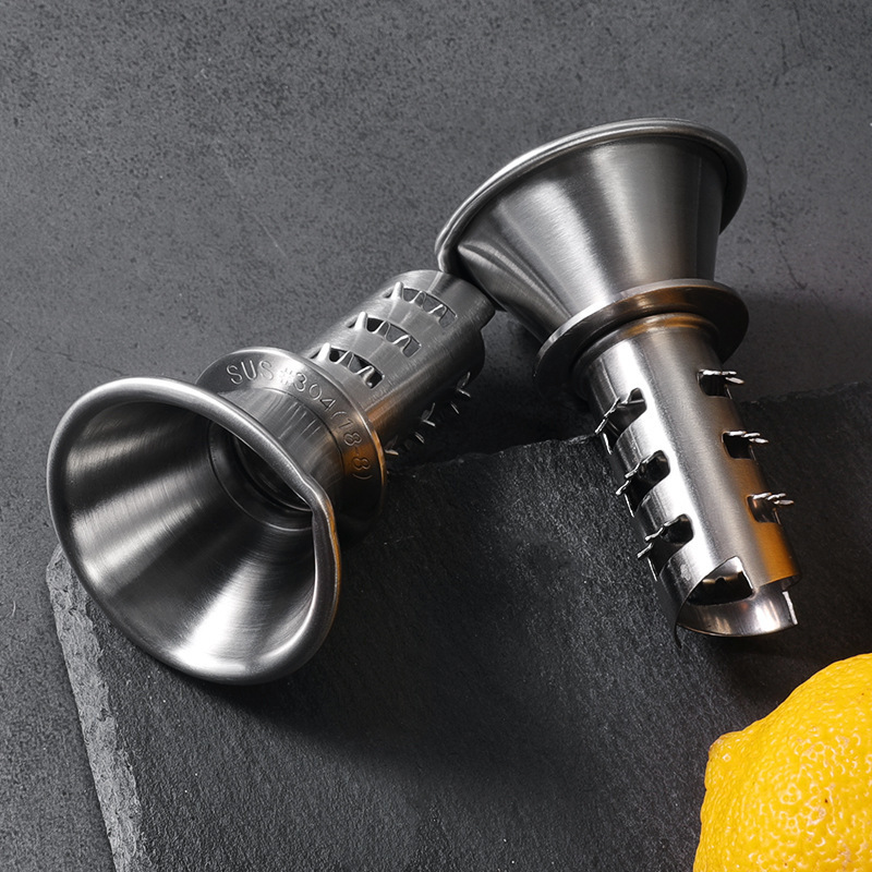 18/8 Stainless Steel Manual Lemon Juicer Squeezer Hand Held Fruit Vegetable Tools Citrus Juicer and Lemon Pourer