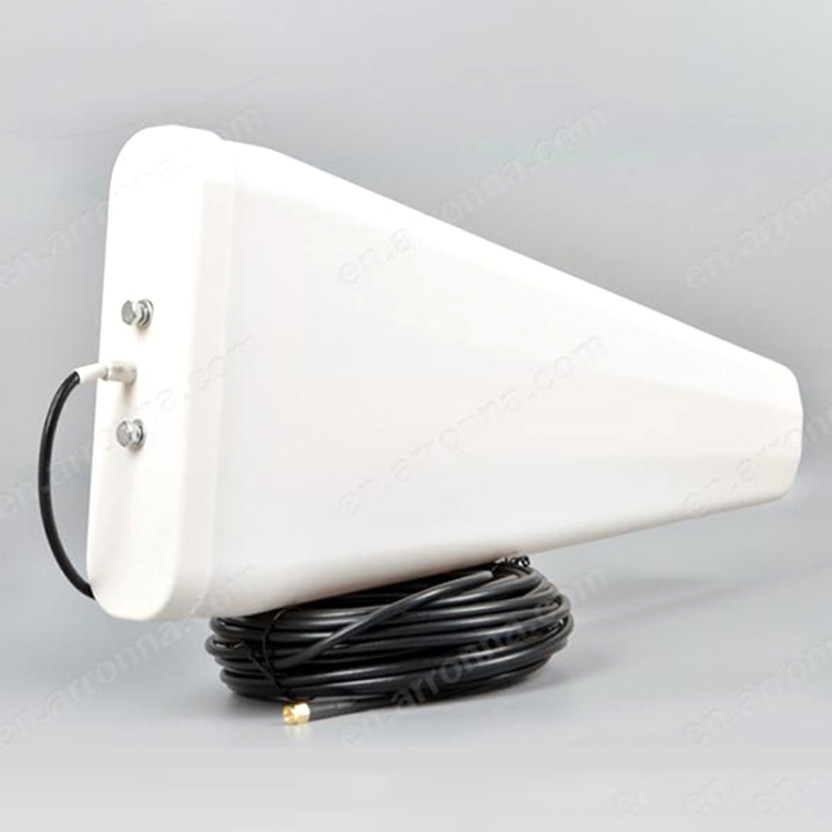 High Gain Waterproof Yagi 4g LTE Log Periodic  Directional Antenna