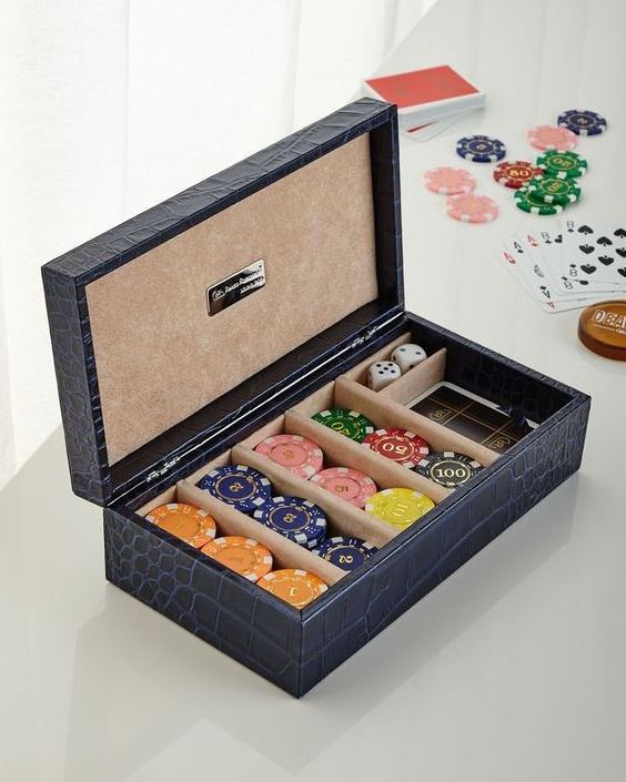 Customs Size Leather Gifts Dice Set Box Poker Chip Set Box Empty Leather Case