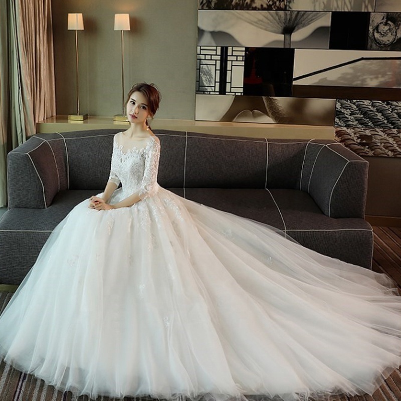 Hot selling high quality anti static lace elegant wedding dress 2023 ball gown