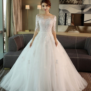 Hot selling high quality anti static lace elegant wedding dress 2023 ball gown