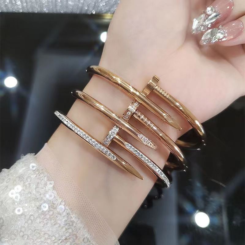 Wholesale fashion jewelry 18K gold plated bracelet with diamonds stainless steel nail design bracelet opening adjustable