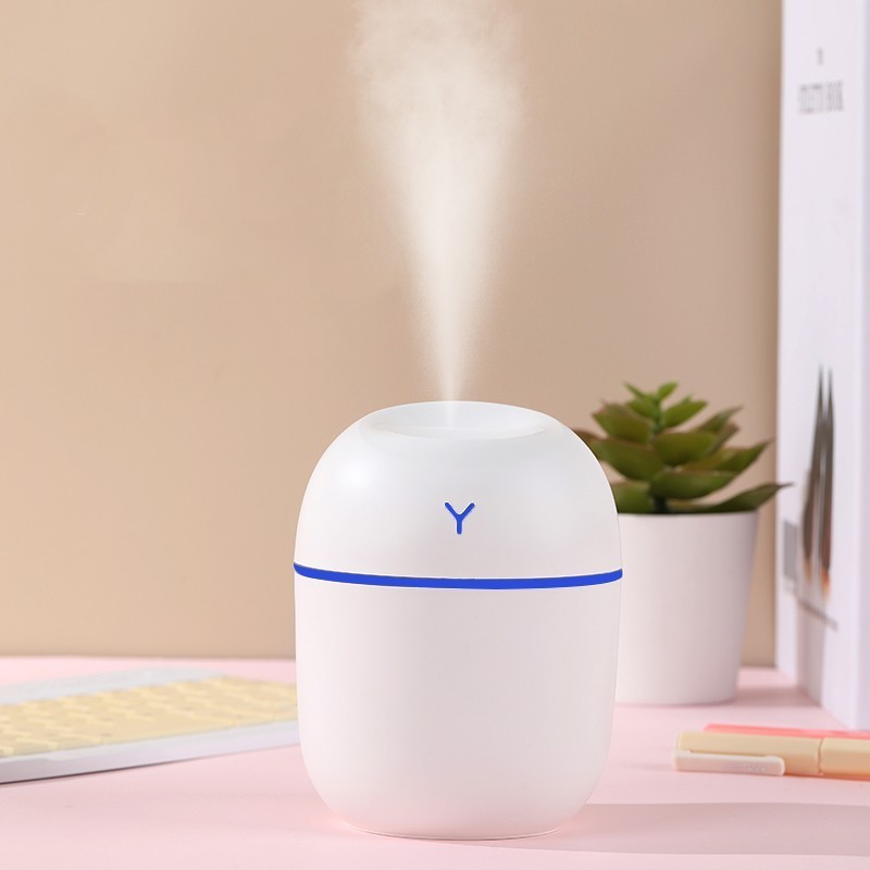 2022 factory wholesale portable cute cool mist personal humidifier mini 220ml car air humidifier