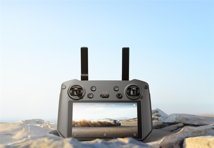 Drone Accessories RC Pro Smart Controller Brightness Up to 1000 nits 15 km Video Transmission 3-hour Max Operating Time